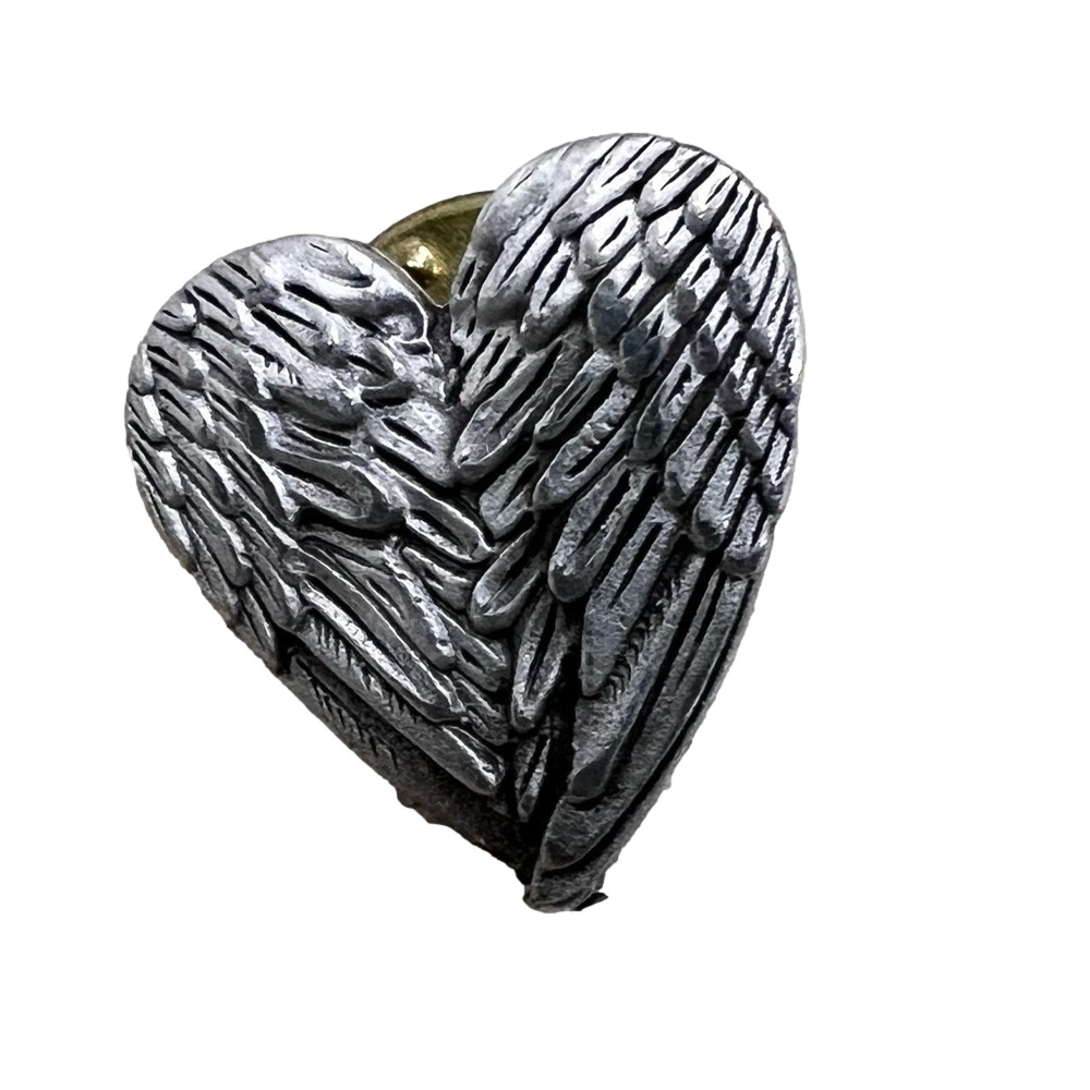 🍭6/$30 Angel wing silver heart small pin